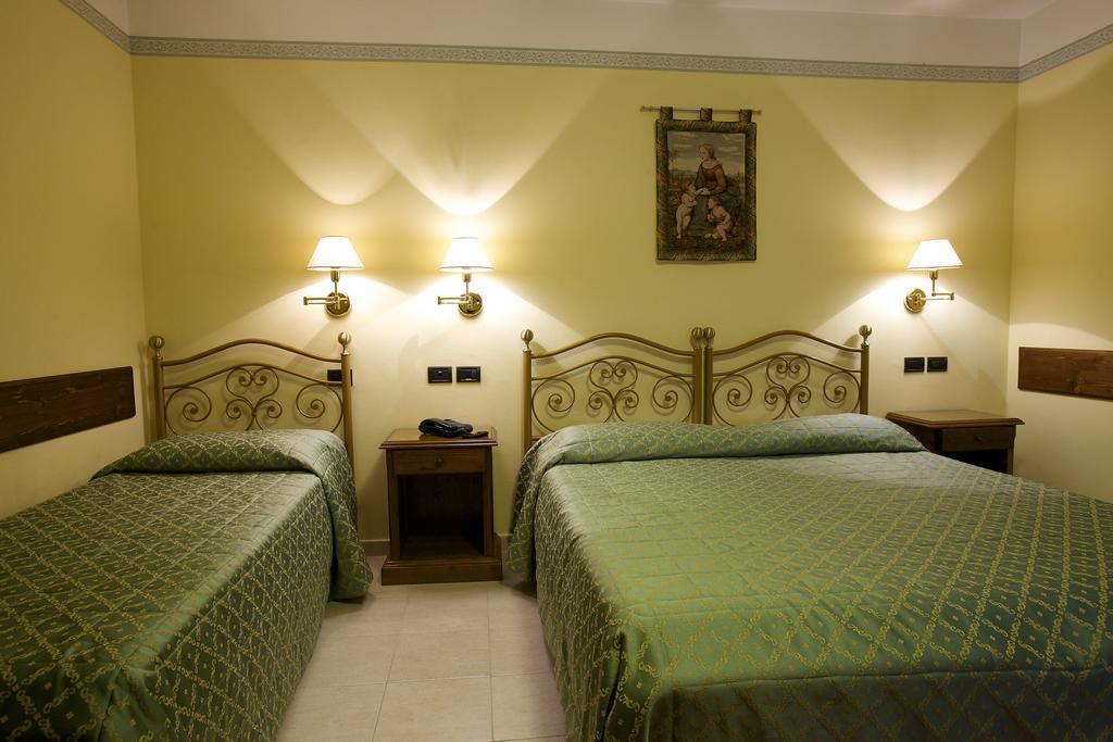 Campiglione Hotel Assisi Værelse billede